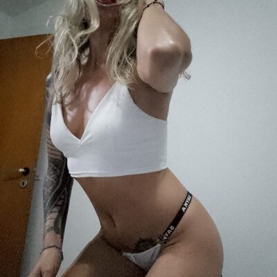 rubiahot777 from stripchat