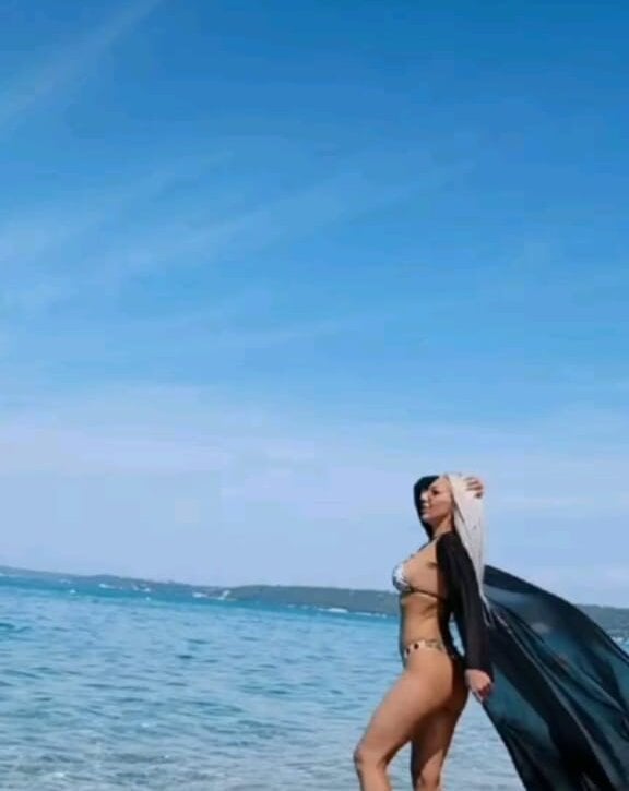 BlueEyesDesire profile