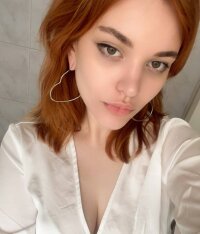 Lenore_Foxy's Offline XXX Chat