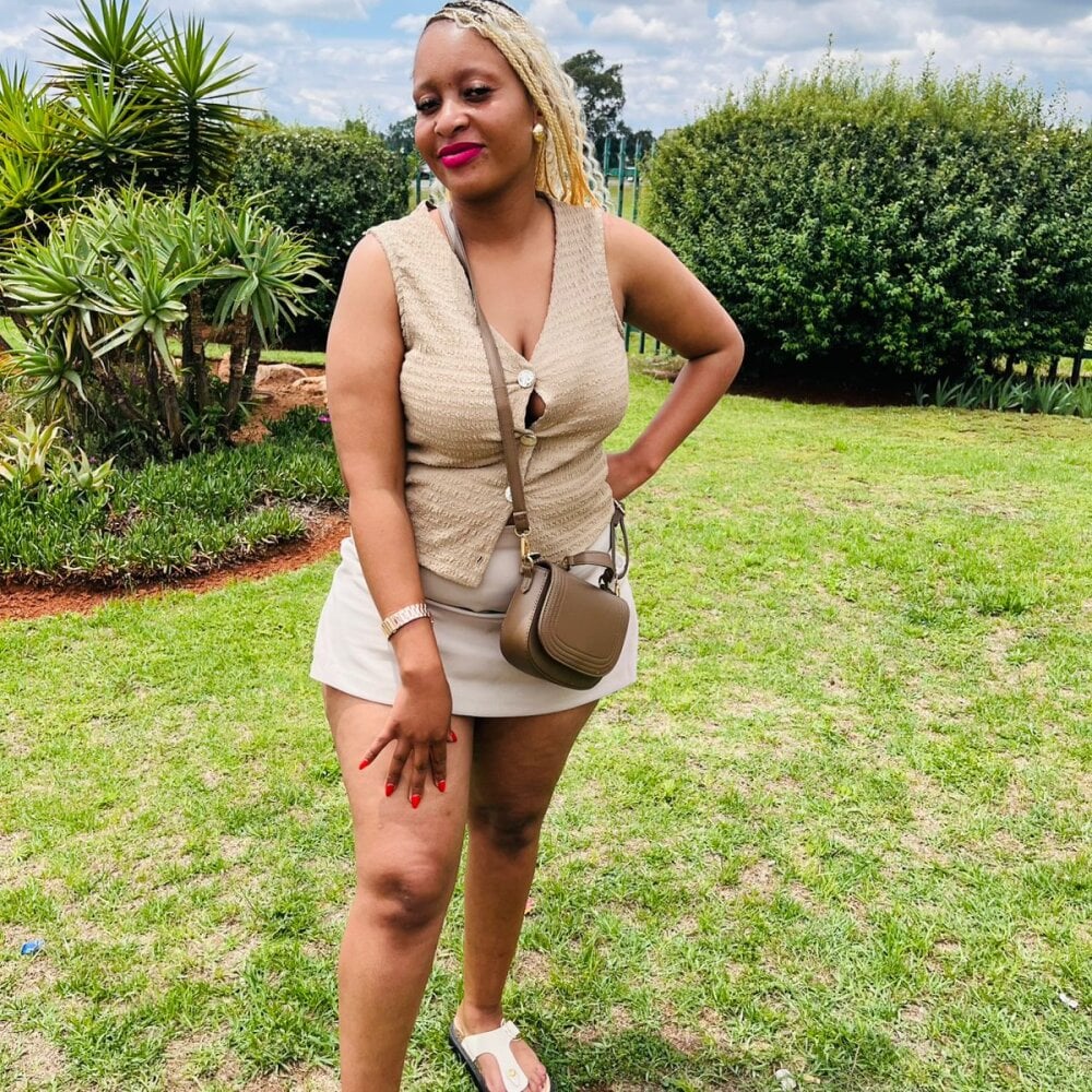 6livesex.com cherrycake00 livesex profile in english cams