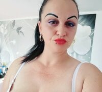 RebeccaSexCouple's Offline Chat Room