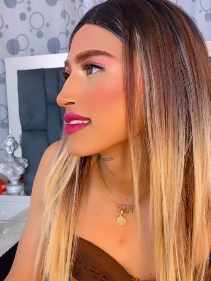rosee-dollxxx-stripchat