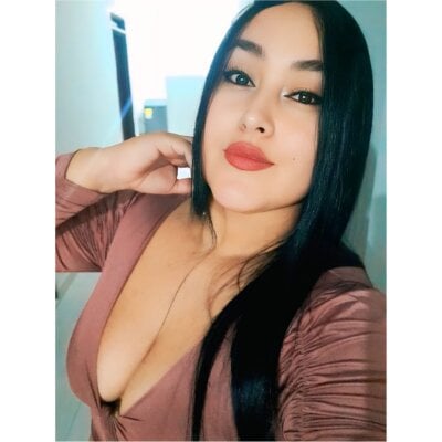 Maiasexx Female Latina Strip Webcam