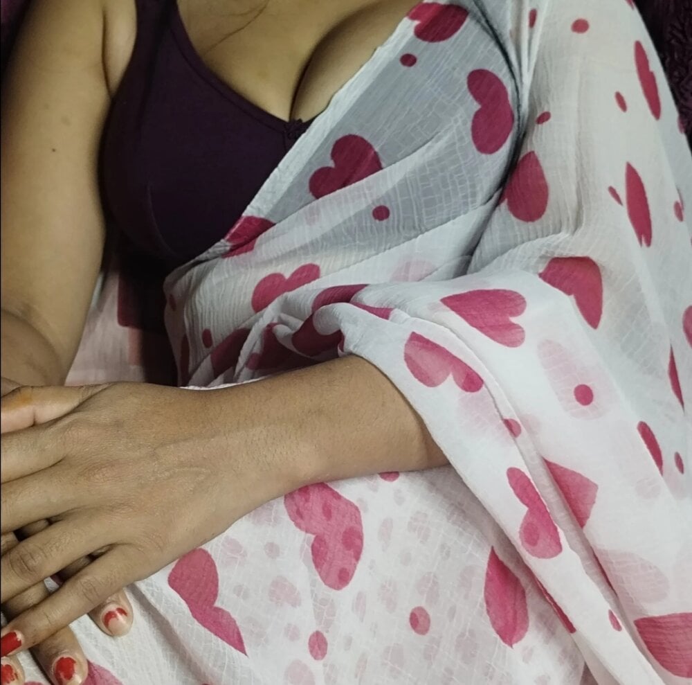 Divyasoni profile