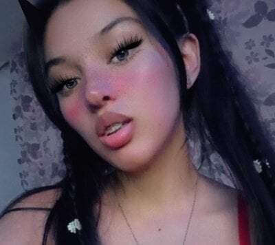 Laura_Moreno Female Dirtytalk Live Cam Adult