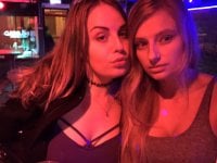 Good_and_Bad_Girls' Offline Chat Room