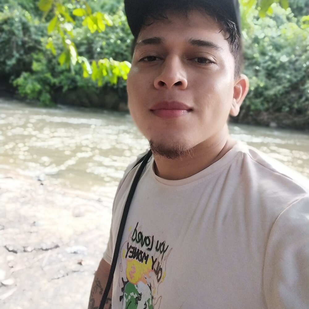 Jossce345's Offline XXX Chat