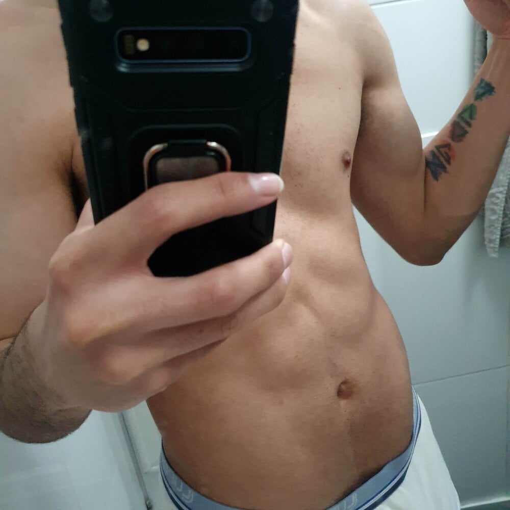 playeruu2 from stripchat