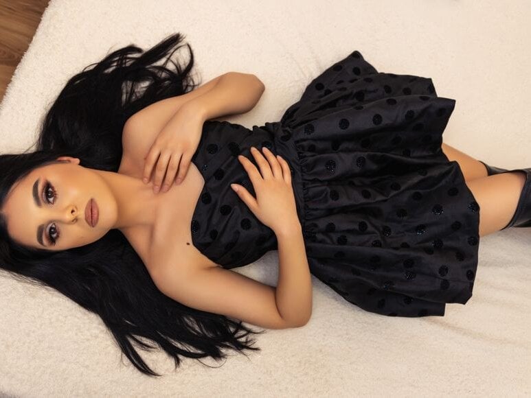 sexcams-joy.com luckymaria livesex profile in slim cams