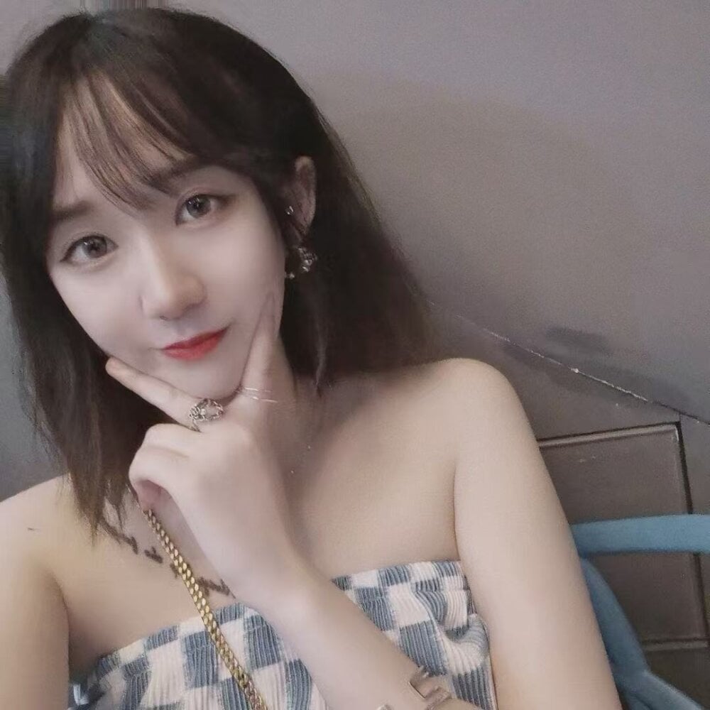 mimi-jojo webcam profile - ???