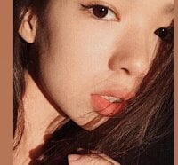 LoonaBee's Offline Chat Room