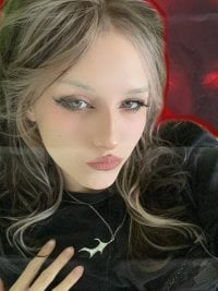 AnabelStark's Offline Chat Room
