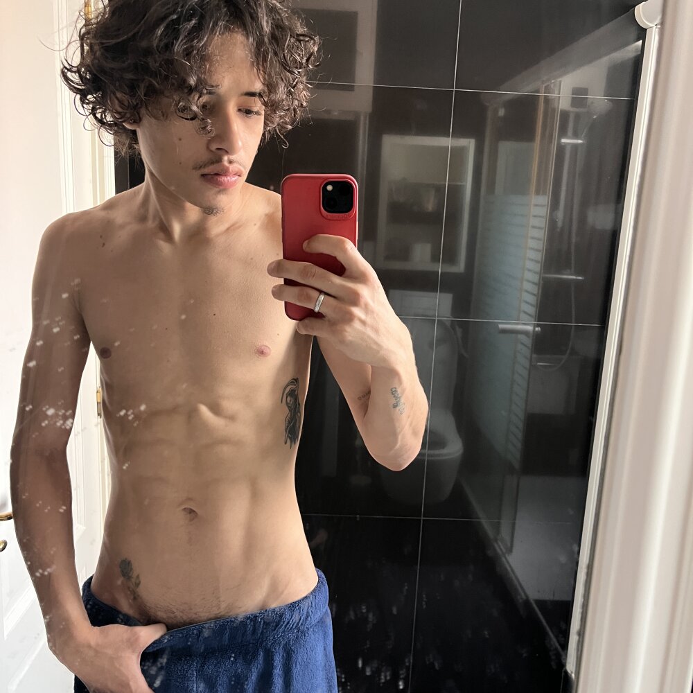 Alberto1126's most recent online preview