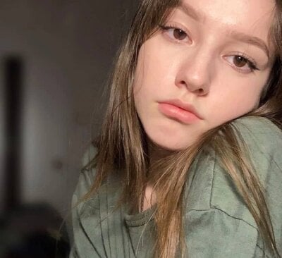 AmiLynch 🦉 free sex stream