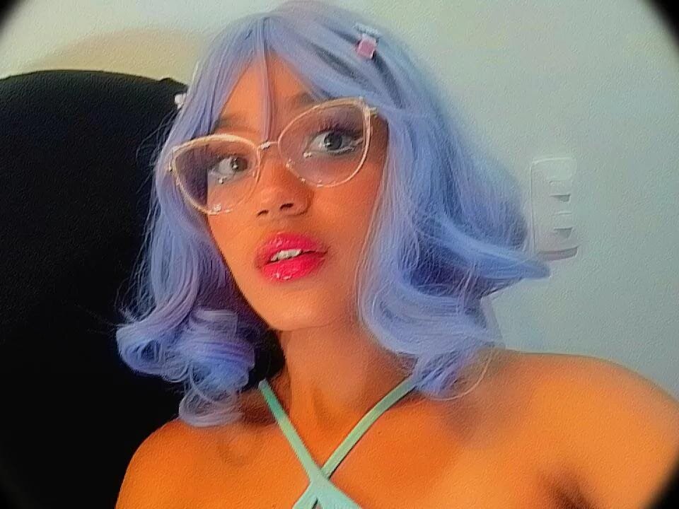 Sylesiom_ 🐼 free live chat
