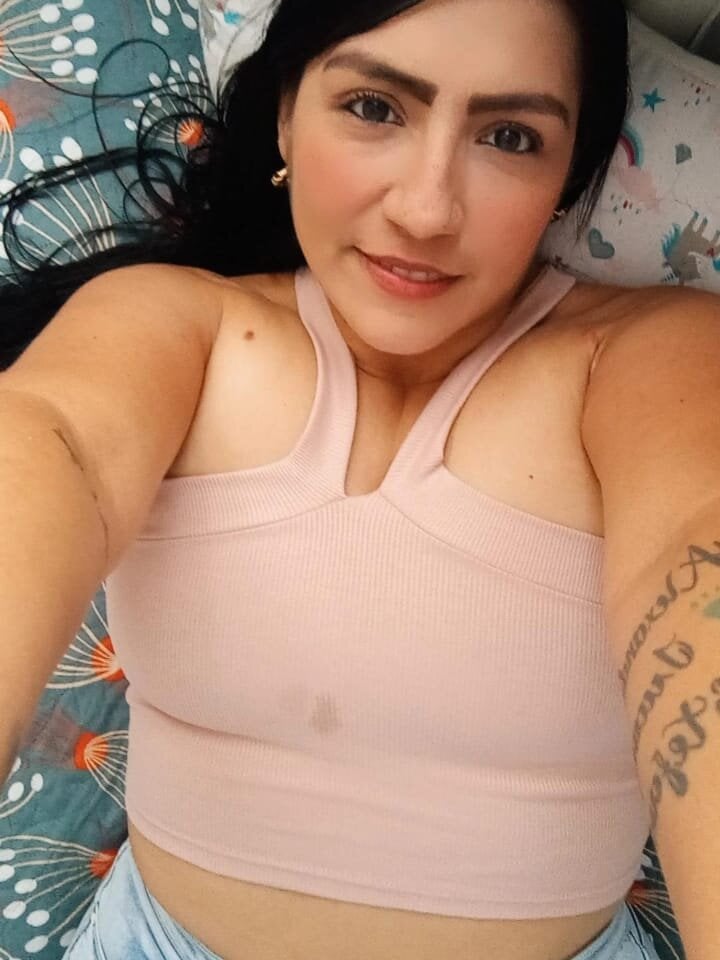 wildwhispers15's Offline XXX Chat