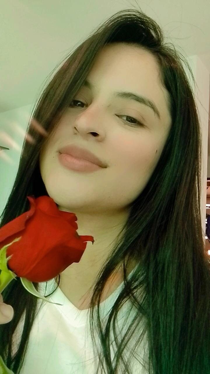 Angelaa_Gill