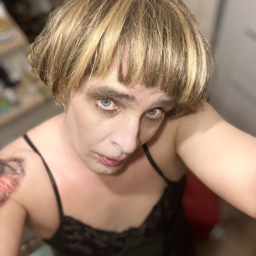 vikkimikki from stripchat