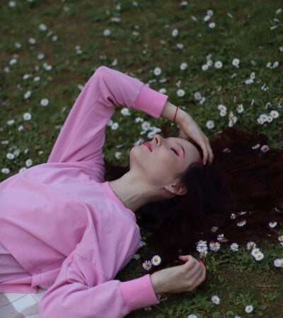 livesex.fan PinkyUnicorn69 livesex profile in colorful-hair cams