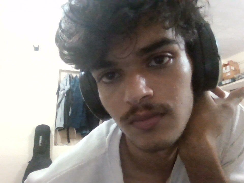 travissssssssss' Offline XXX Chat