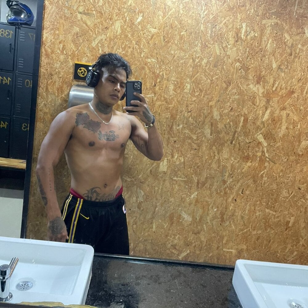 santitx from stripchat