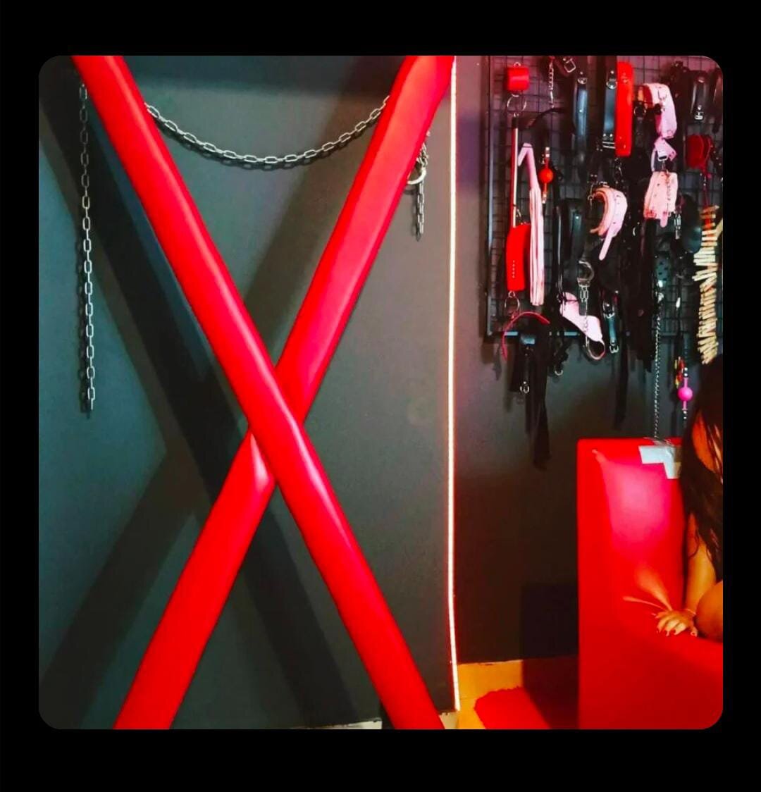 BDSM_Vanta_Black