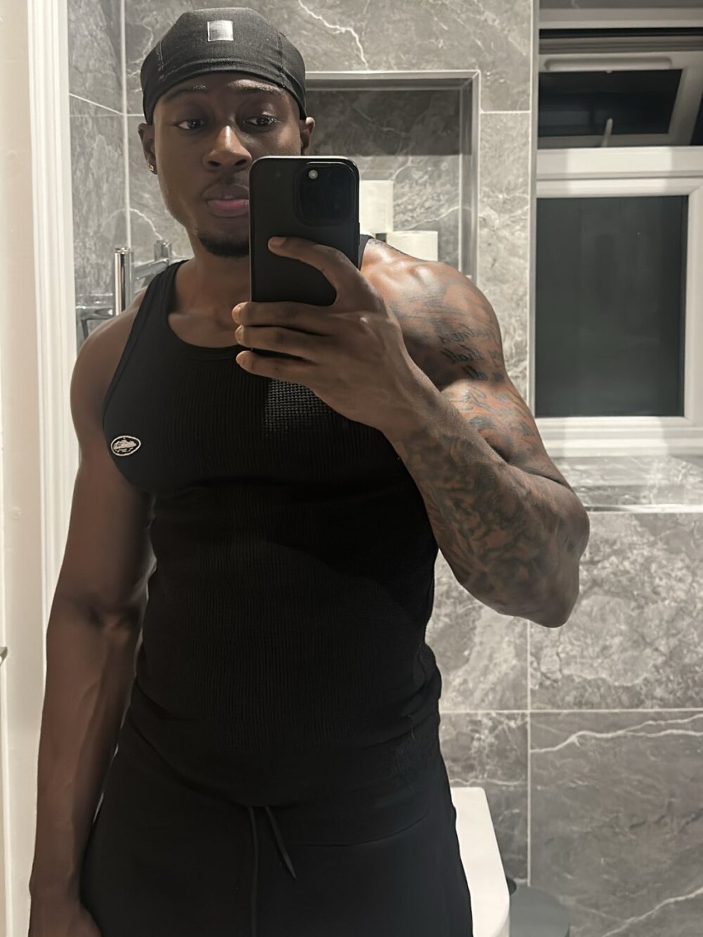 jimmythatguyblack's Offline XXX Chat