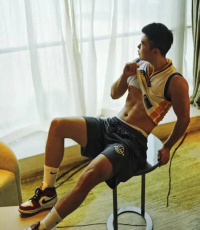 Super--handsome Avatar