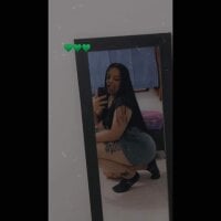 daddys_girl02's Offline Chat Room