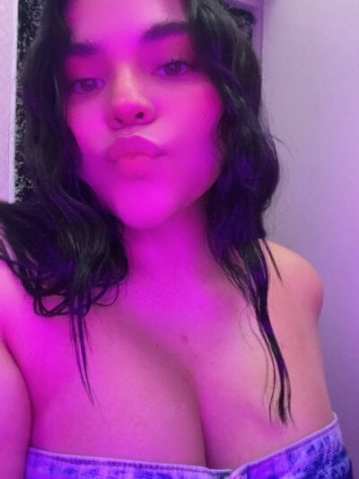 apriil_rosse on StripChat