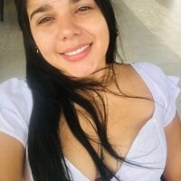 cloe_maite's Offline Chat Room