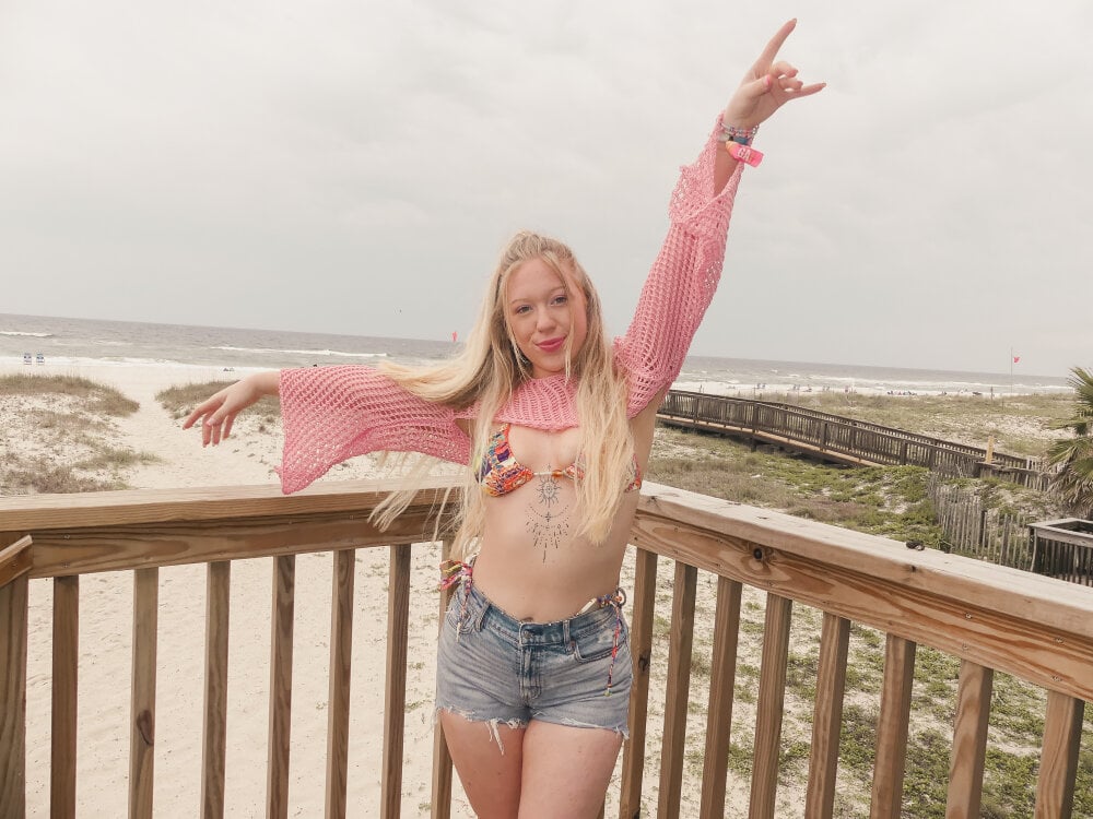 skyefinley's Offline XXX Chat