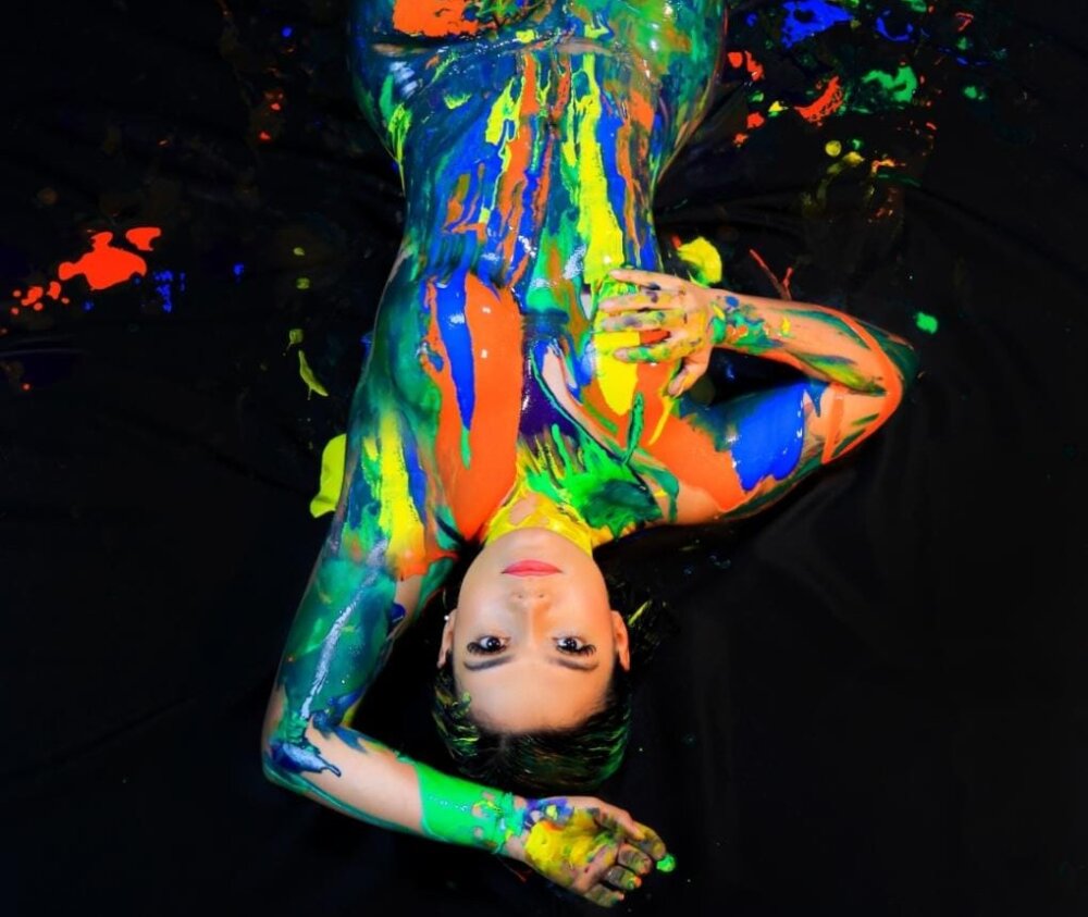 Live sex webcam photo for emafox_ #289964483