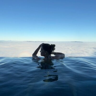 Hot_Wife_Amber - luxurious privates