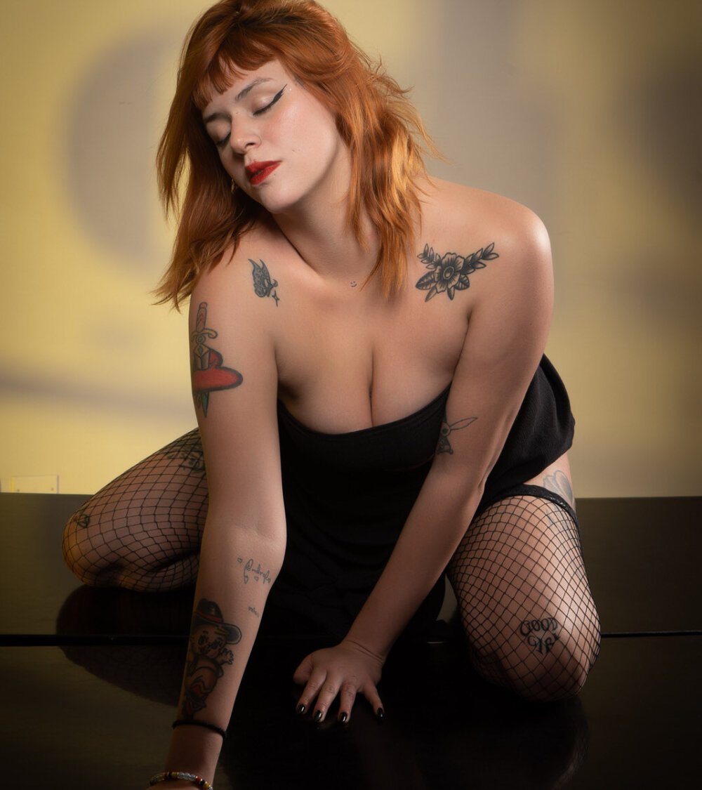 Aurora_Doll_'s Live XXX Chat