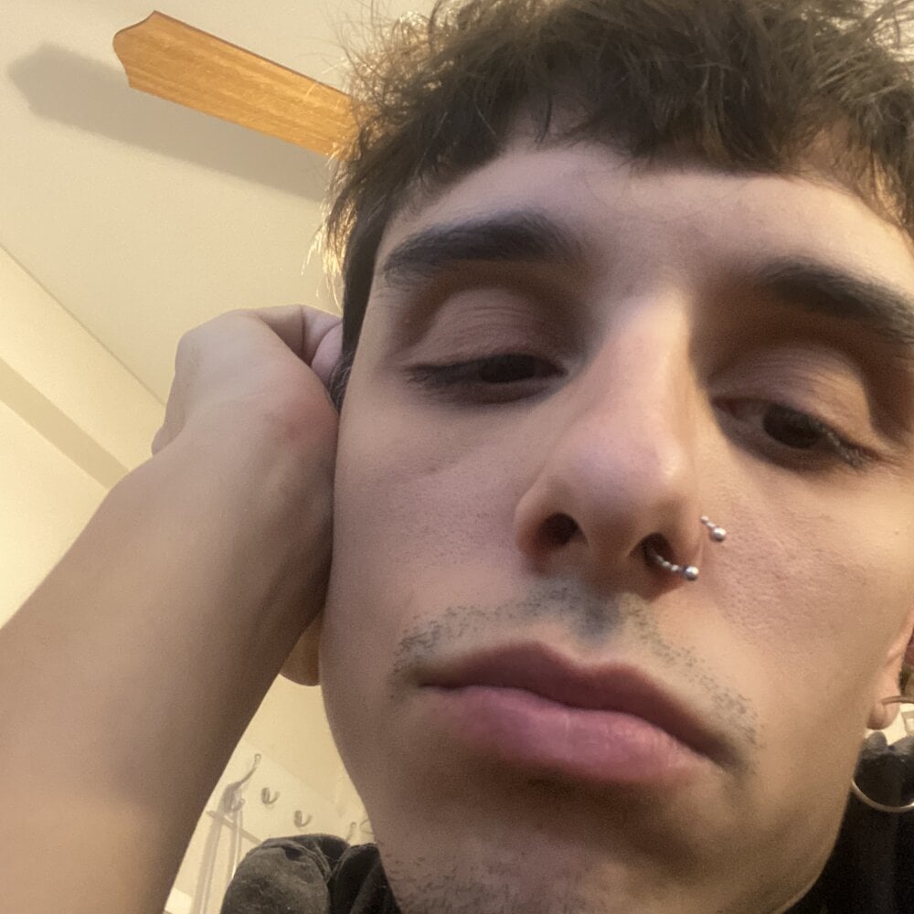 f3lifeliz's Offline Chat Room