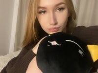Sandra_Grand's Offline Chat Room