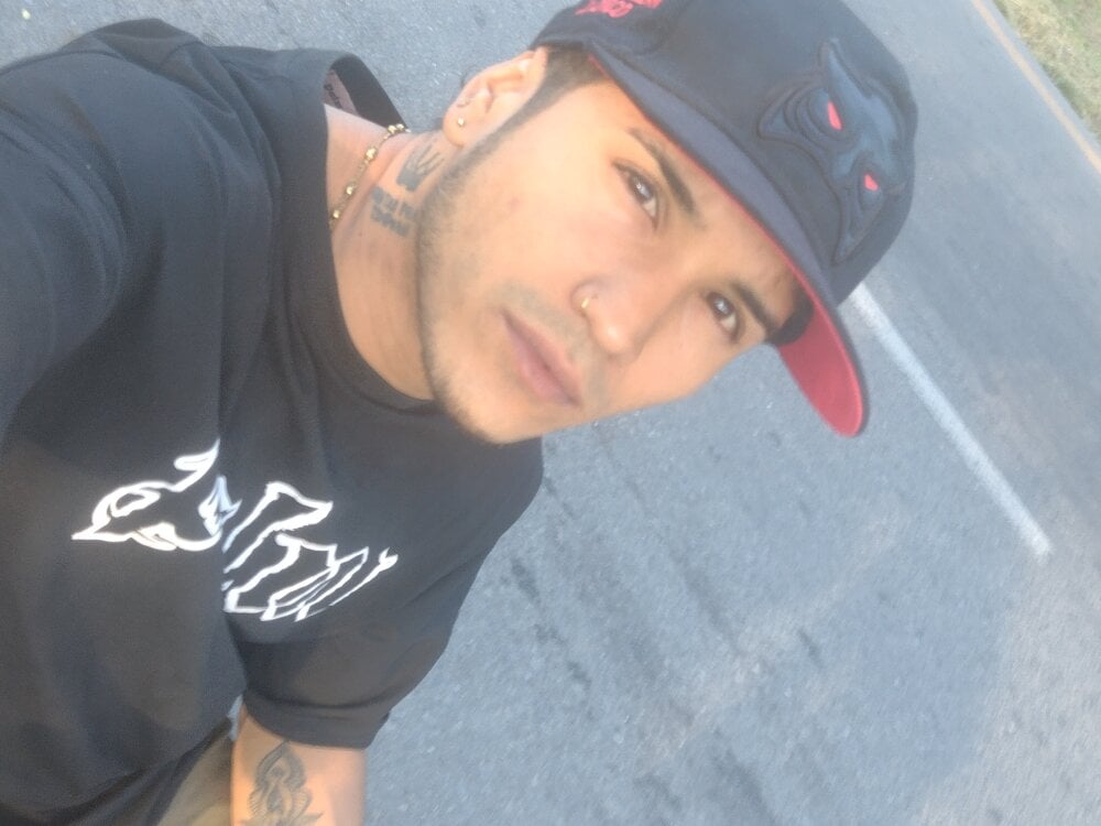 terry_hot17 from stripchat