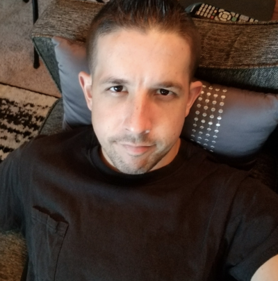 roniscurious26 Live Cam and Statistics on UnifiedCams