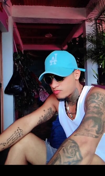 Enmanuelhggfgjkrf Male Venezuelan Free Webcam Chat