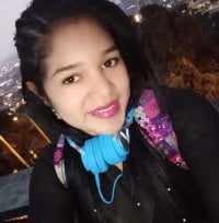 Natacha_Brunett's Offline Chat Room