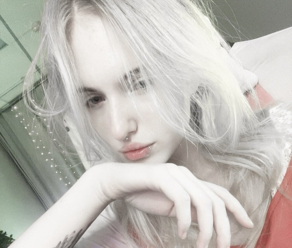 webcam-sexe.net celenfomes livesex profile in english cams