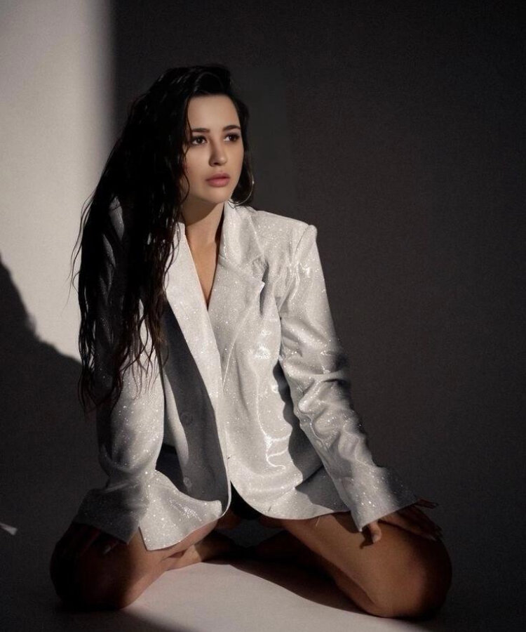 Adelina_Norman
