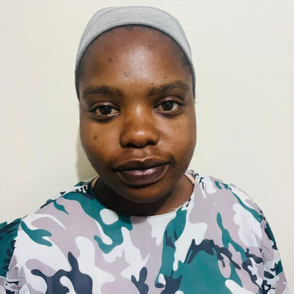 stripchat curvy-bootie webcam profile pic via maturelivesexcams.com