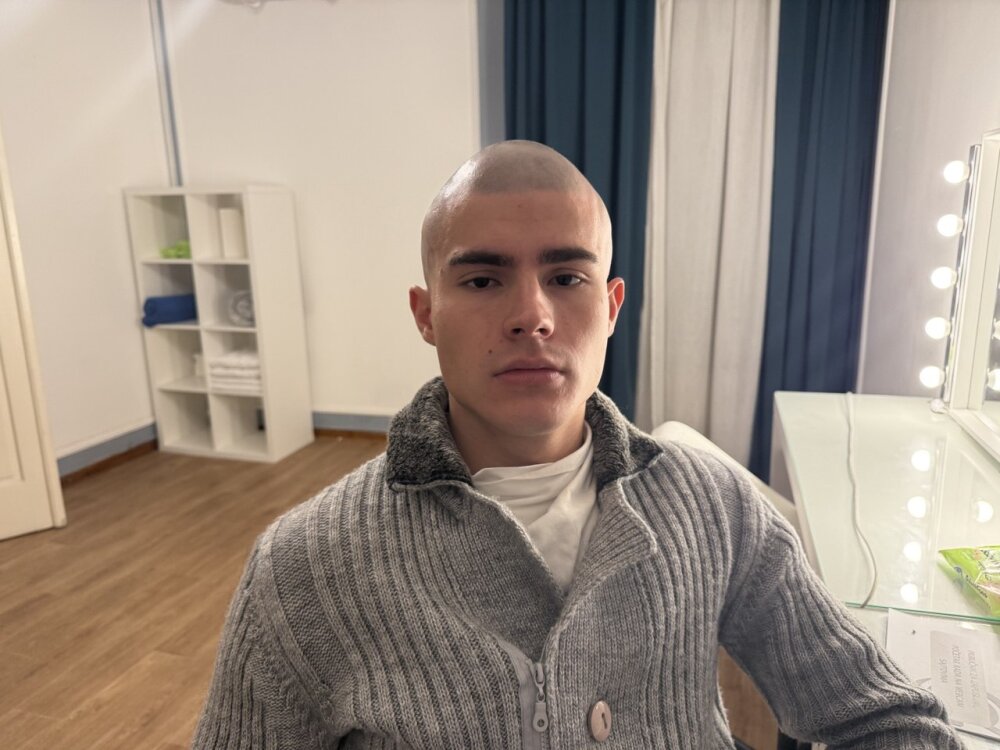 Myke_Jammes' Offline XXX Chat