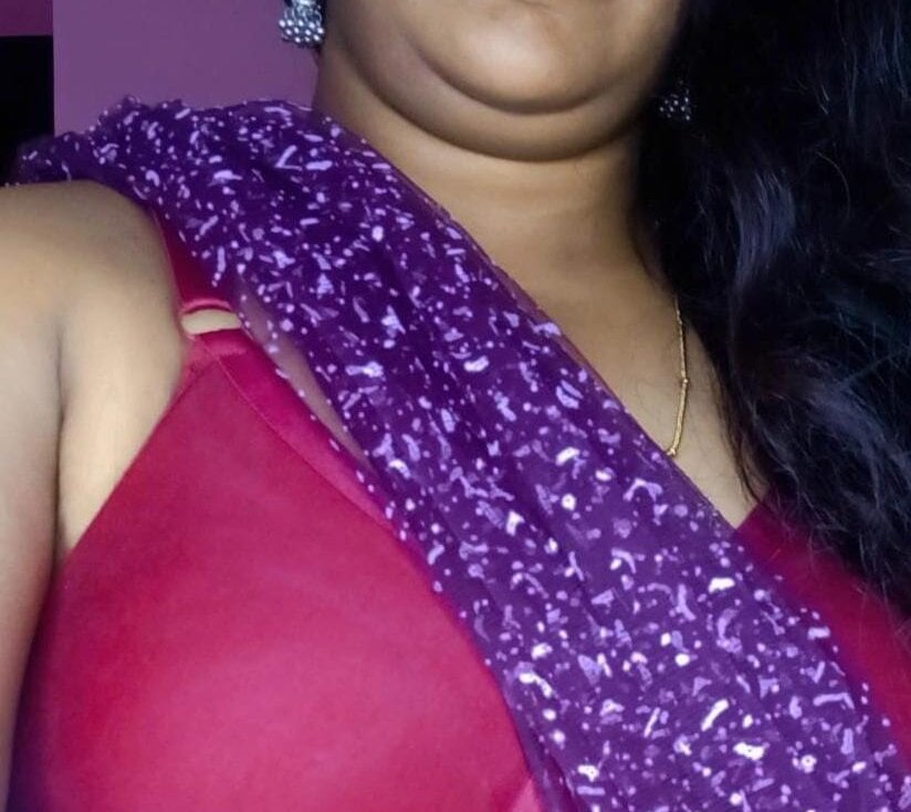 Bhoomi_kannada2 live cam model at StripChat