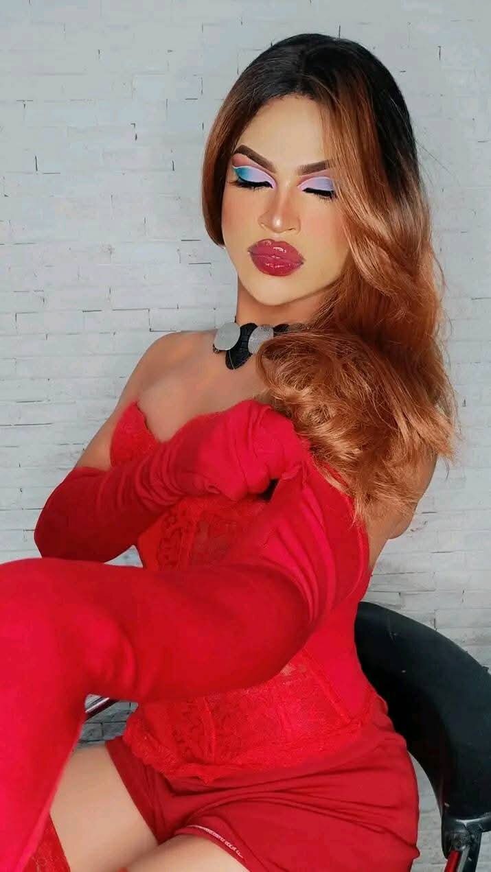 SofiaThompsonn