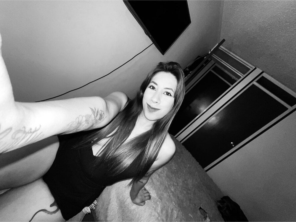 abril_sotoo from stripchat
