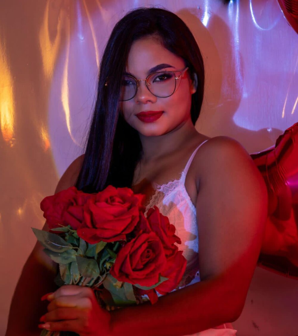 elivecams.com britanny-stone livesex profile in co cams