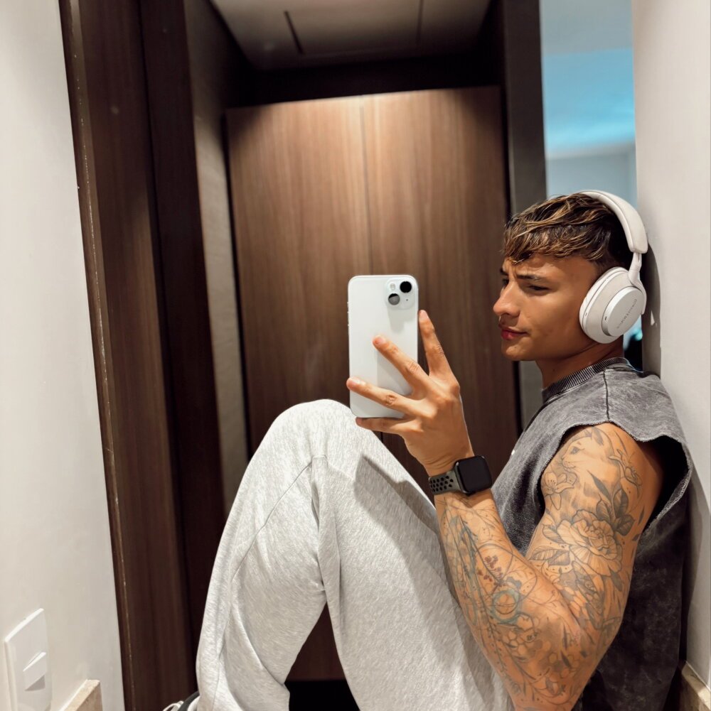 davisfirb from stripchat